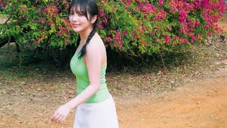 乃木坂46与田祐希、三つ編みでタンクトップ×ミニスカ　透明感あふれるカット公開ljf