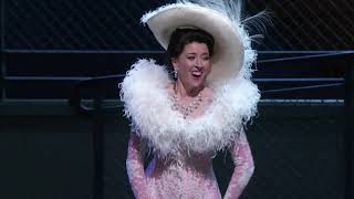 Ultra Glamorous Lisette Oropesa nails Manon's D6s