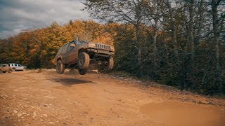 Jeep Grand Cherokee ZJ 5.2 V8 funny Offroad Compilation 2017