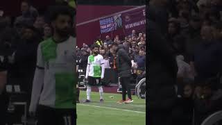 Heated exchange between Mohamed Salah and Jürgen Klopp just before West Ham’s eq