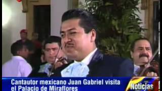 Juan Gabriel le cantó al Presidente Nicolás Maduro en Miraflores 2 2