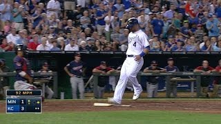 MIN@KC: Moustakas hits Royals' third RBI double