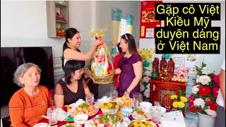 3526.Gặp cô Việt Kiều Mỹ Duyên dáng giỏi Giang ở Việt Nam