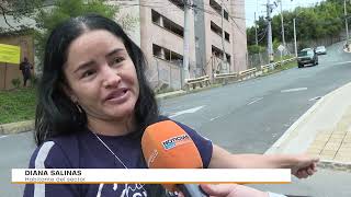 Así es subir la loma en Sabaneta donde los carros patinan cuando llueve