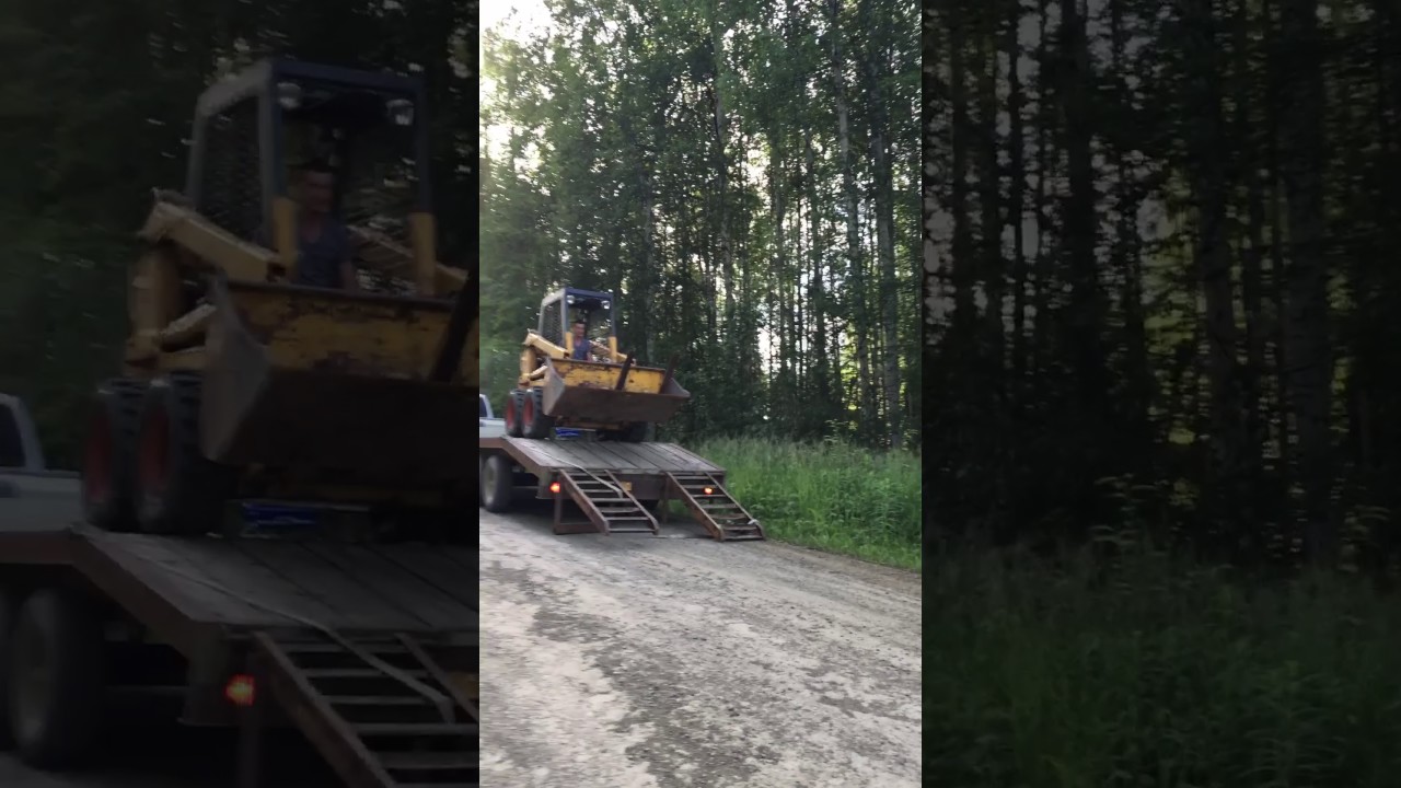 Off Loading A Skidsteer Fail Youtube