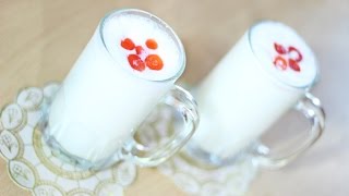 Indian Sweet Lassi Recipe (Sweet Indian Yogurt Drink)