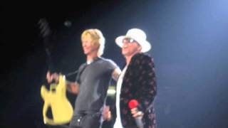 GNR Vancouver Axl Rose and Duff Mckagen