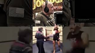 Old Man Beats a Young Guy in a Boxing Match 😯