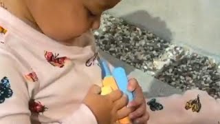 Stormi Guesses Colours with Mommy