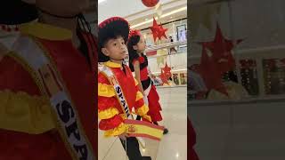 MS. \u0026 MR. SPAIN UNITED NATIONS DAY PARADE DIFFERENT COUNTRIES #shorts #unitednationsday #handsome