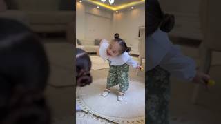 Abi azcık göbek atalım ya 😅😅🤍 #shortsvideo #keşfet #eğlence #viralvideo #cutebaby