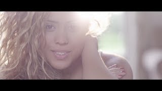 EMILY NORMANN - J'attends son appel (Clip Officiel)