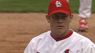 Jason Isringhausen tosses an immaculate inning in the 9th