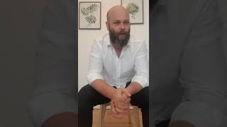 Ear massage to relax the whole body and mind