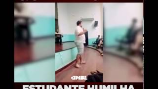 Estudante humilha professor de esquerda com frase de Marx