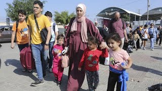 КПП Рафах открыли: сектор Газа покидают иностранцы и палестинцы с двойным гражданством