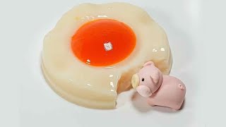 😋 Hungry Piggy's Menu Today: 🐷🍴Fried eggs #Piggy #Stopmotion #Pig