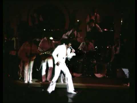 Elvis Presley - Johnny B. Goode (LIVE) 1970 - YouTube