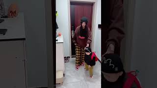 爸爸故意睡觉不盖被子测试一下他的举动，没想到实在太暖心了😂  #cutebaby #baby #comedy #搞笑