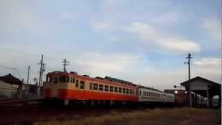 947D934Dにて紀勢本線一身田駅にて離合