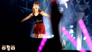 [Fancam] 100821 Taeyeon SNSD - Naengmyun@ SM TOWN 2010 Seoul