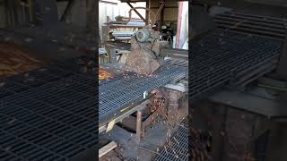 Steel Bar Grating Cutting with Friction Saw Blade