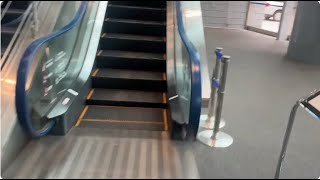 【三菱】2X エスカレーター　横浜アリーナ  2X escalator Yokohama Arina Concert hall Yokohama Japan