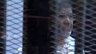 الحكم على الرئيس المصري الأسبق المعزول محمد مرسي بالسجن عشرون سنة