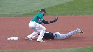 CWS@SEA: Mariners nab Eaton after overturned call