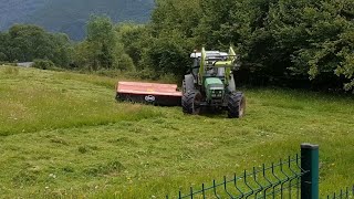 Fauchage d'herbe dans les Hautes-Pyrénées / Vicon Extra 228/ Deutz-Fahr / juillet 2020