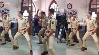 Akshay Kumar & Ranveer Singh Performing Their 'Aila Re Aillaa Step | Akshay & Ranveer Dance #Shorts
