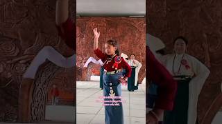 甘孜縣小卓瑪跳得太棒了 Xiao Zhuoma in Ganzi County dances very well.