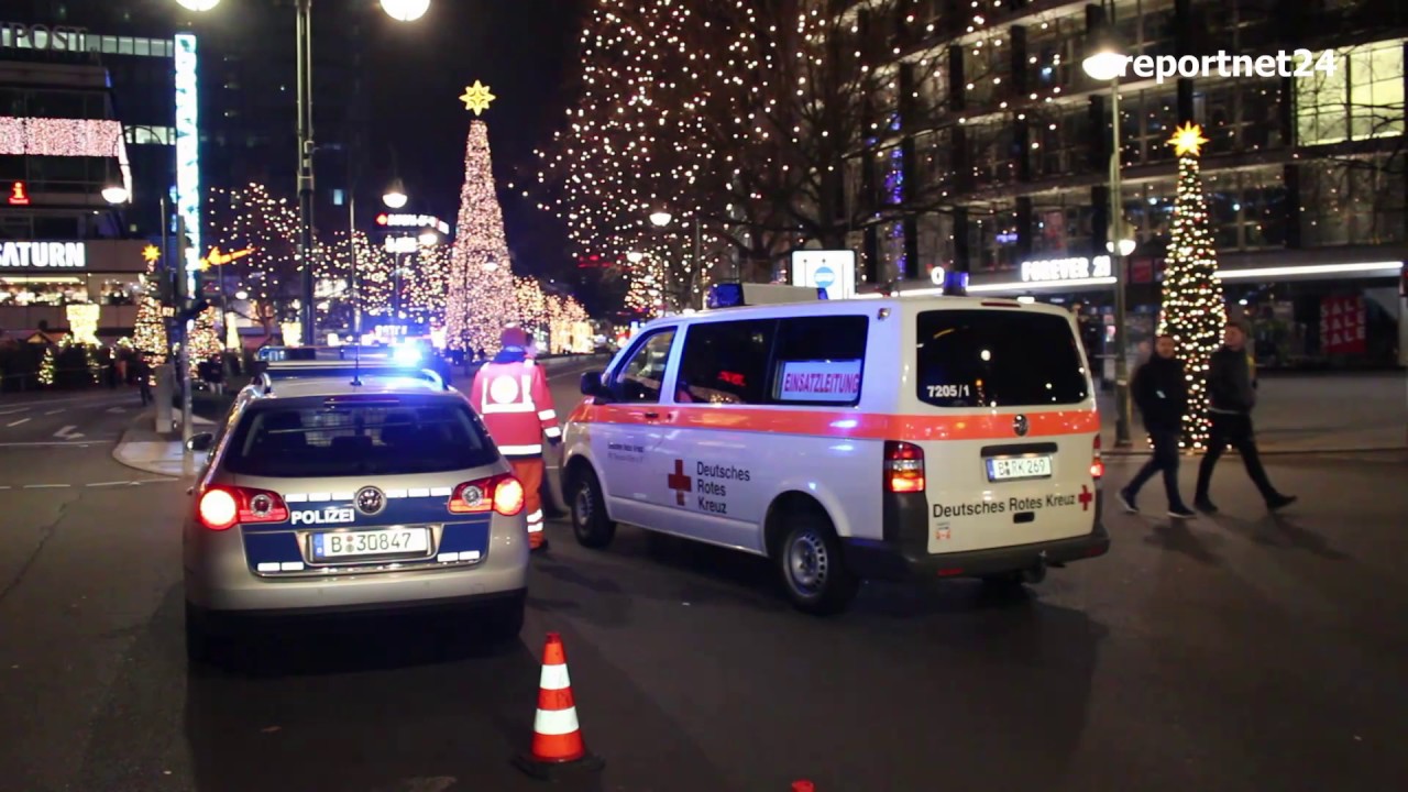 Anschlag Mit LKW Auf Weihnachtsmarkt Berlin Am Breitscheidplatz ...