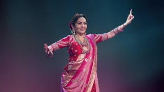 Full Version of Nita Ambani's Heartwarming Performance At Nita Mukesh Ambani Cultural Centre