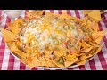 Nachos Con Carne Picada y Queso Fundido