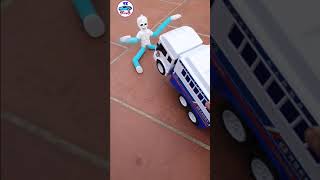 Toys to assemble cars, police cars are afraid of ghosts #shorts