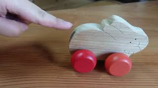 まるまりうさぎの車  木のおもちゃ銀河工房  Japanese wooden toys