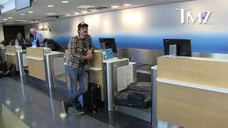 Pedro pascal has problems at the airport