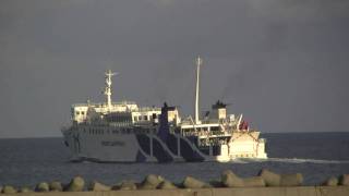 礼文島温泉うすゆきの湯から見るハートランドフェリー @北海道礼文町 Ferry in Rebun Hokkaido