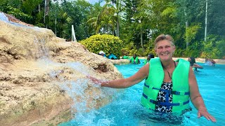 Close-Up Commerson's Dolphins Experience at Aquatica Orlando!