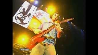 Linkin Park - Runaway (Music for Relief 2005) PROSHOT