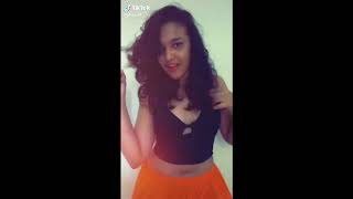 tiktok-DIMI3 ඇගේ බඳ නැළවෙන තාලේ Hot dance