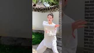 Tai Chi| 太极拳真正的爆发力，如雷霆乍现，势如排山倒海 #taichi #taichiquan #kungfu #太极 #太极拳 #功夫 #中华武术 #中国功夫 #martialarts