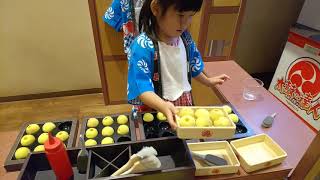 鈴夏 たこ焼き屋さんごっこ🎵