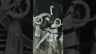 Sara Ali khan amazing dance performance 🔥🔥🔥 #saraalikhan#dance#reels#moves#sara#instagram