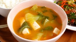 Bok Choy Tofu Doenjang Soup (Cheonggyeongchae dubu-doenjangguk: 청경채 두부된장국)