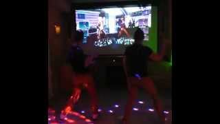 Xbox 360 Kinect Dance Central 3 - Bass Down Low Gameplay (Medium)