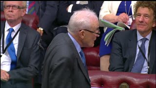 Brexit: MPs fight over 'meaningful vote'