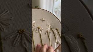 How to embroider a lazy daisy stitch tutorial - easy hand embroidery for beginners