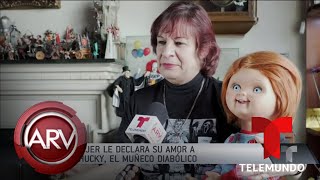 Mujer vive perdidamente enamorada de "Chucky" | Al Rojo Vivo | Telemundo